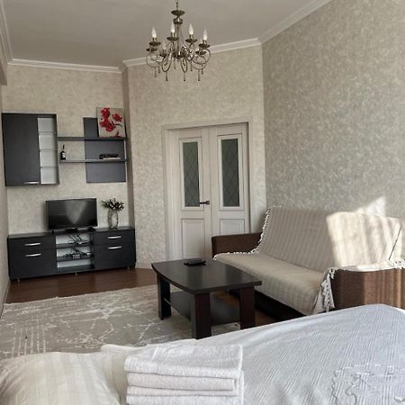 Apartament Promenade Biszkek Zewnętrze zdjęcie