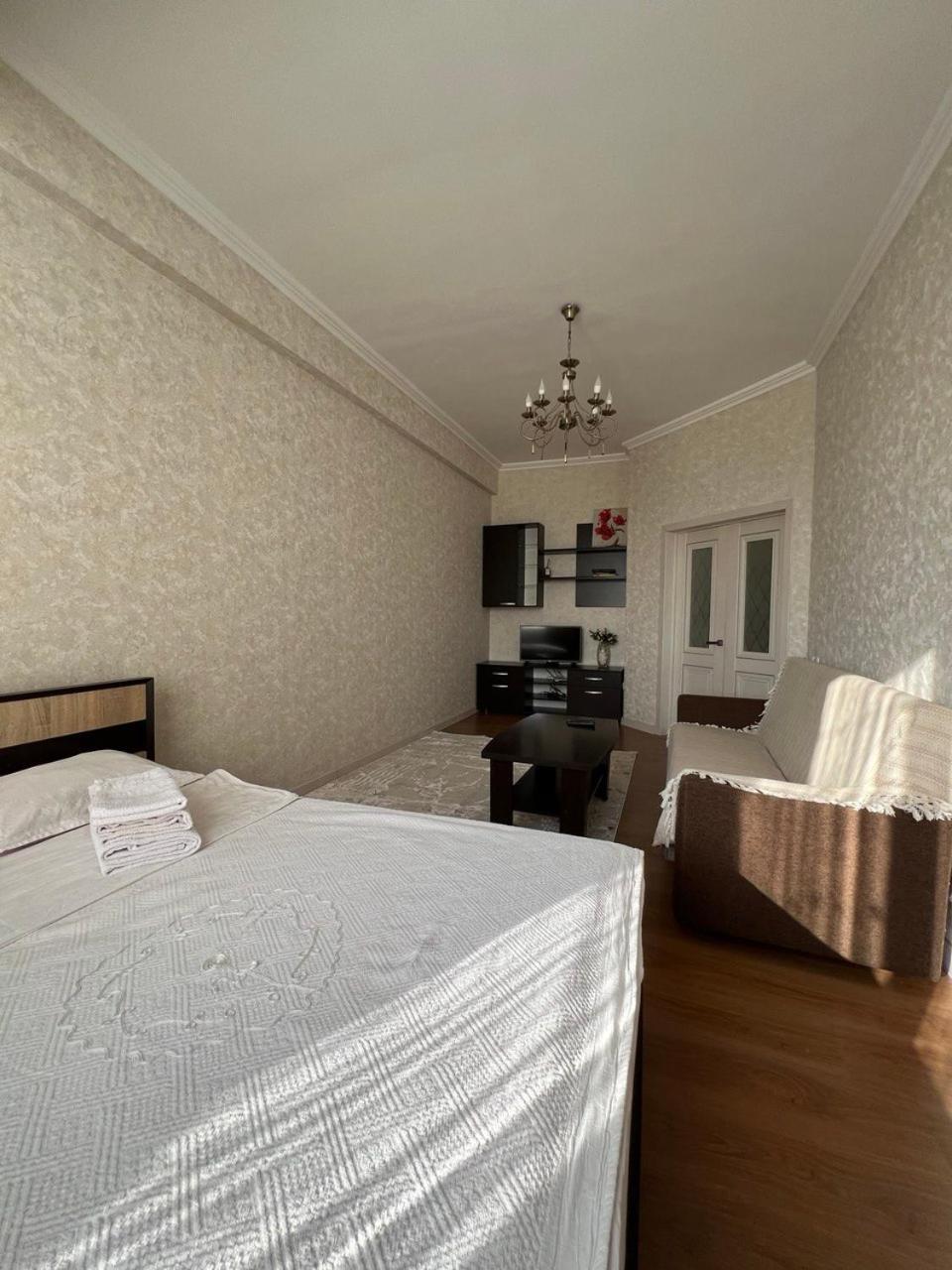 Apartament Promenade Biszkek Zewnętrze zdjęcie